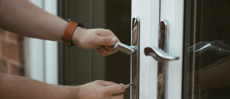 24 hour key locksmith Stanford